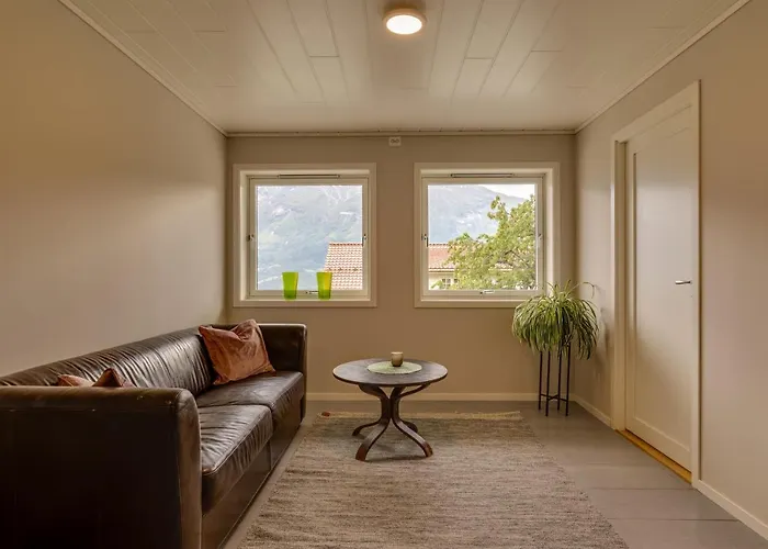 Flotunet - Jornhuset * Stryn